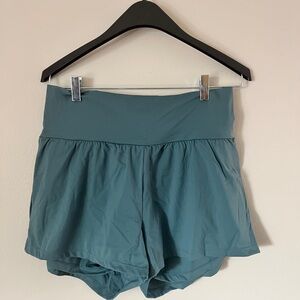 Halara - Super High Waisted Back Pocket Yoga Shorts